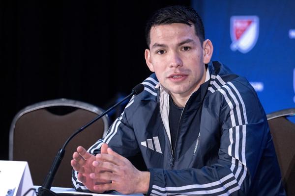 Chucky' Lozano es muy conflictivo, tiene un sueldo alto y 30 años