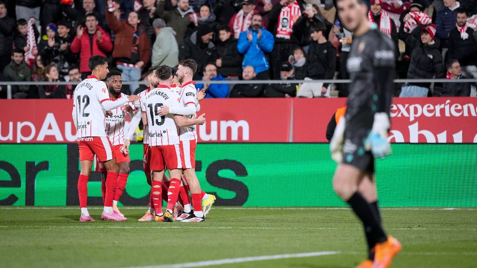 Vanat incendia la zona baja