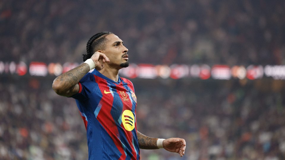 Oigan, Raphinha está de vuelta: doblete decisivo y MVP