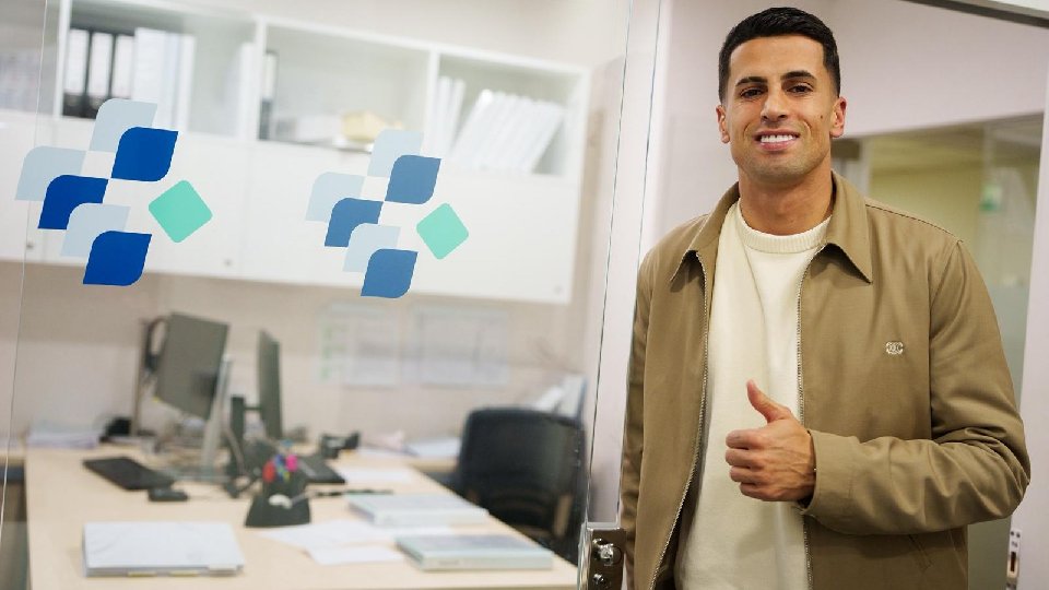 Cancelo pasa el reconocimiento médico y firma este martes