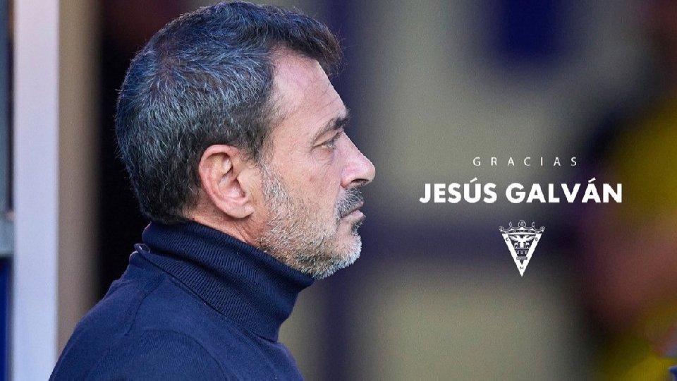 El Mirandés destituye a Jesús Galván