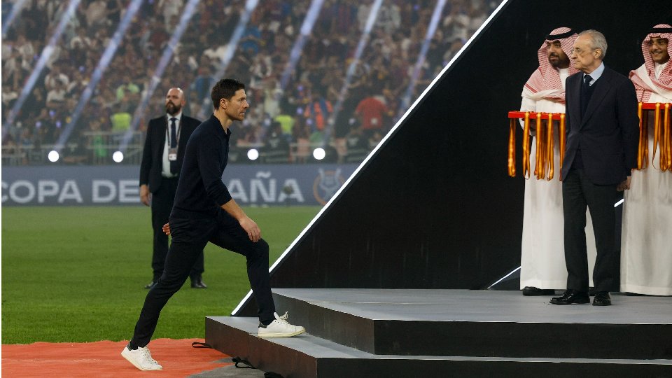 Xabi Alonso se va con los mismos números que Flick