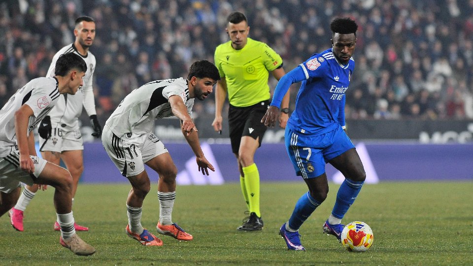 Ahora todo apunta al césped